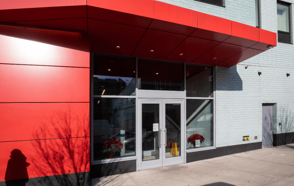 One Flushing-Entrance